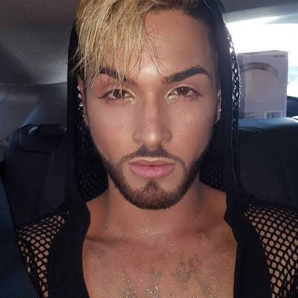 Meet your Posher, Alexis - Picture 1 of 1